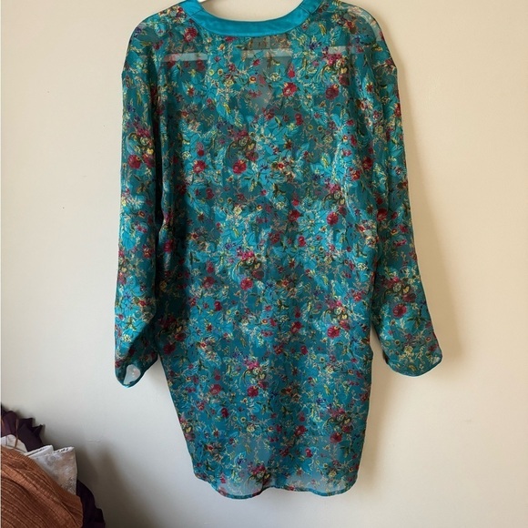 Vintage Gold Label Victoria’s Secret Front Button Floral Sleep Shirt Nightie - Picture 10 of 12